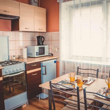 Viktoria Apartment Нарва Экстерьер фото